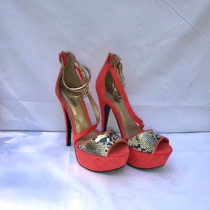 Sexy Platform Heel Peeptoe w/Gold Chain Strap